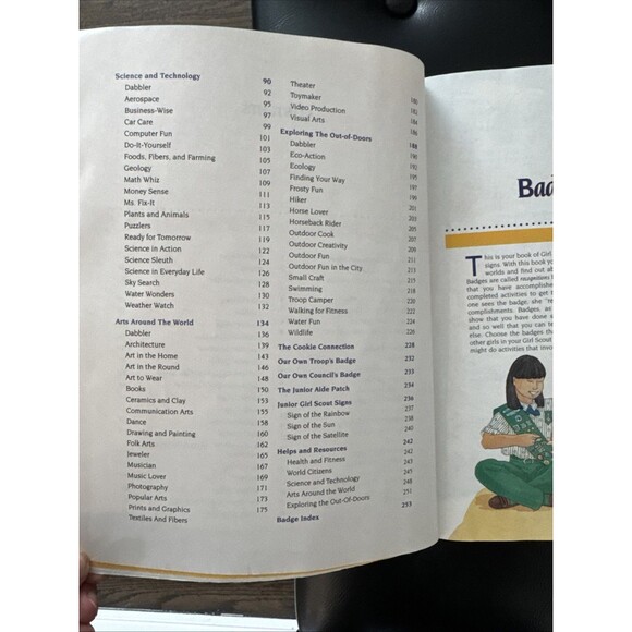 1999 Girl Scout "Badges and Signs" large Paperback Book 252 pages - Picture 7 of 8